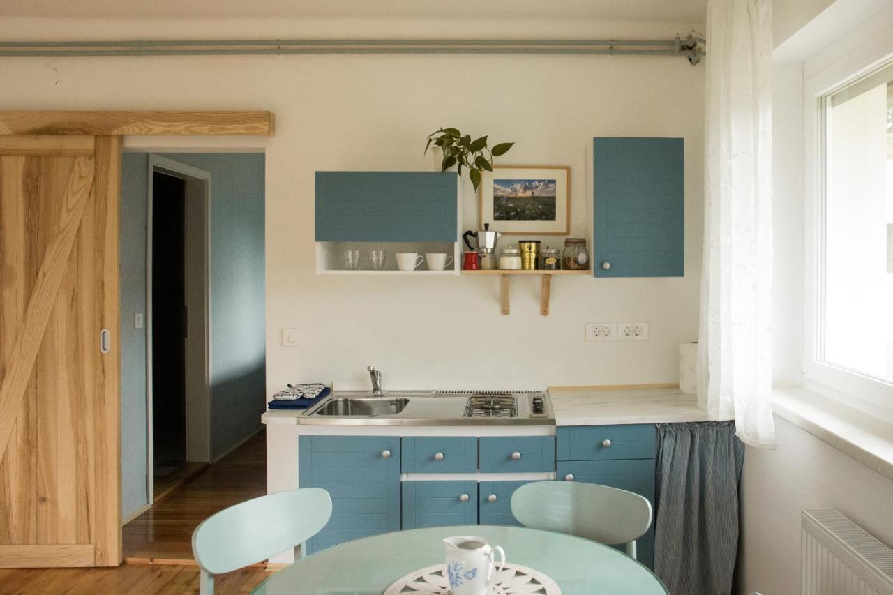 Blue In Green Apartment In Single Trail Park Jamnica 프레발레 외부 사진